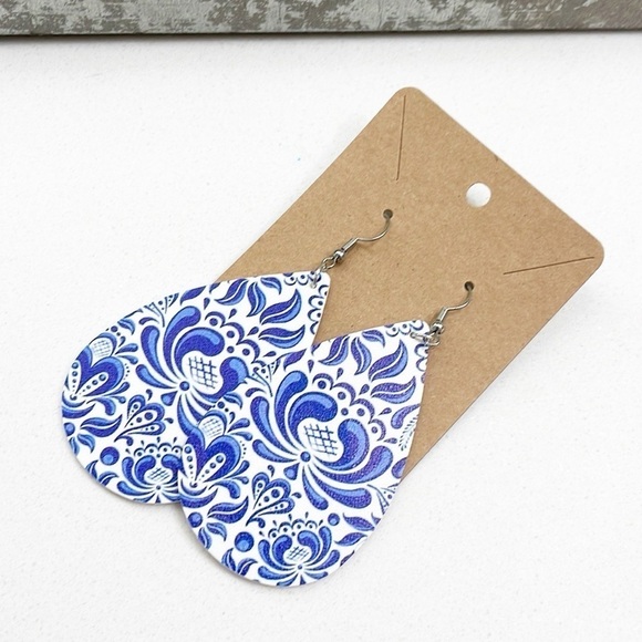 Damask print teardrop hand made earrings - Picture 1 of 2